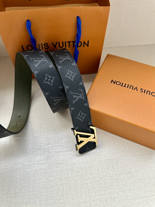 激安ルイヴィトンベルト着用イメージ